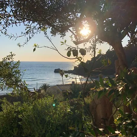 Menigos Glyfada (Corfu)